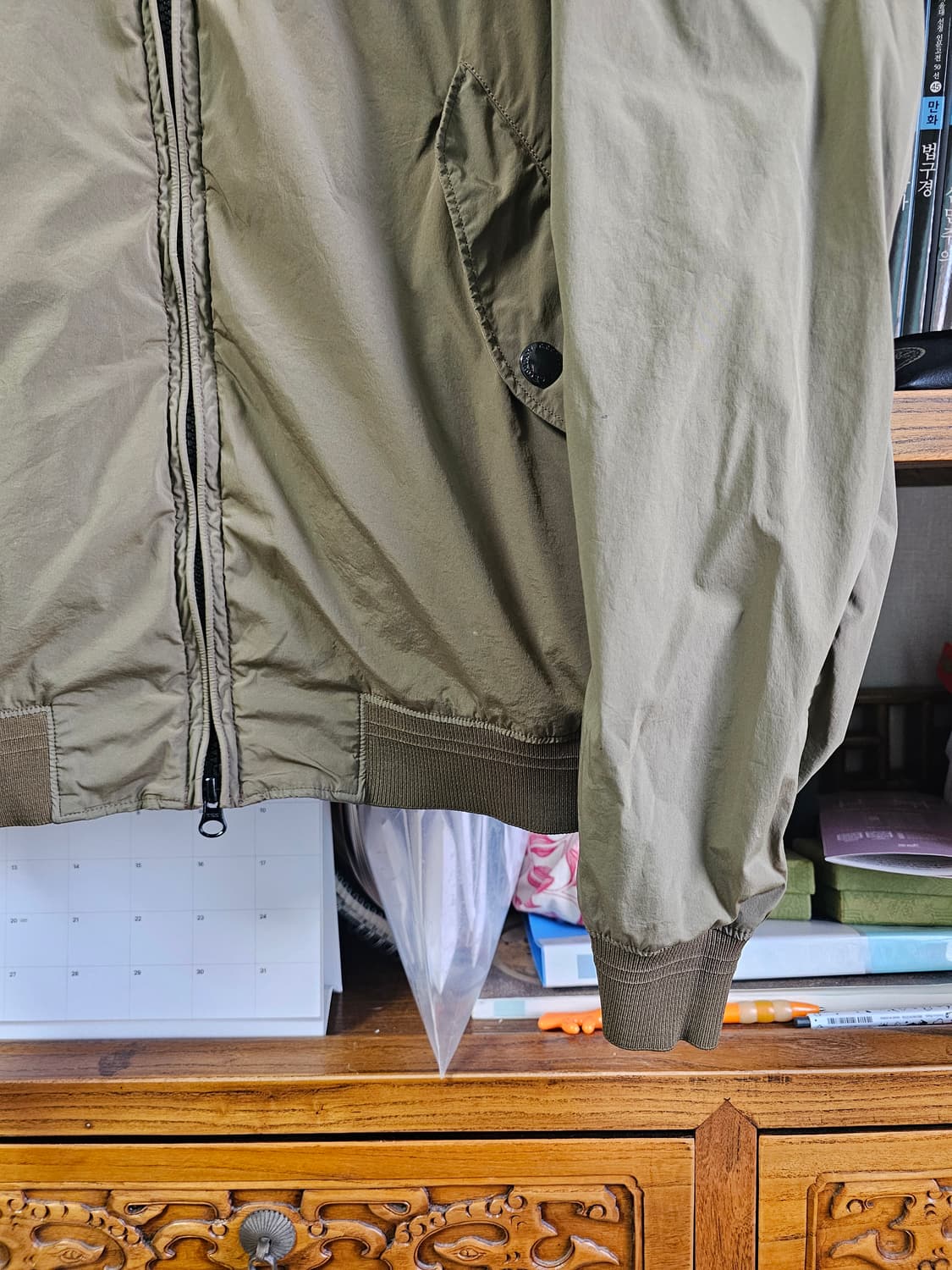 새거급 씨피 CP컴퍼니 봄버 자켓 나일론 팔아요 ma1 바람막이 마원 상품이미지3