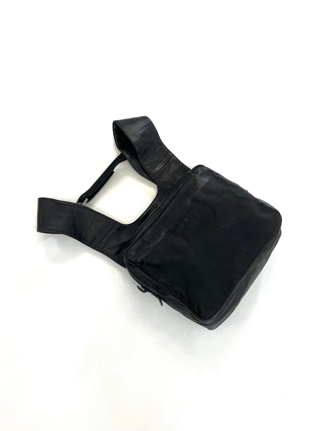 프라다 1999SS 런웨이 아카이브 링 체스트 백팩 상품이미지5