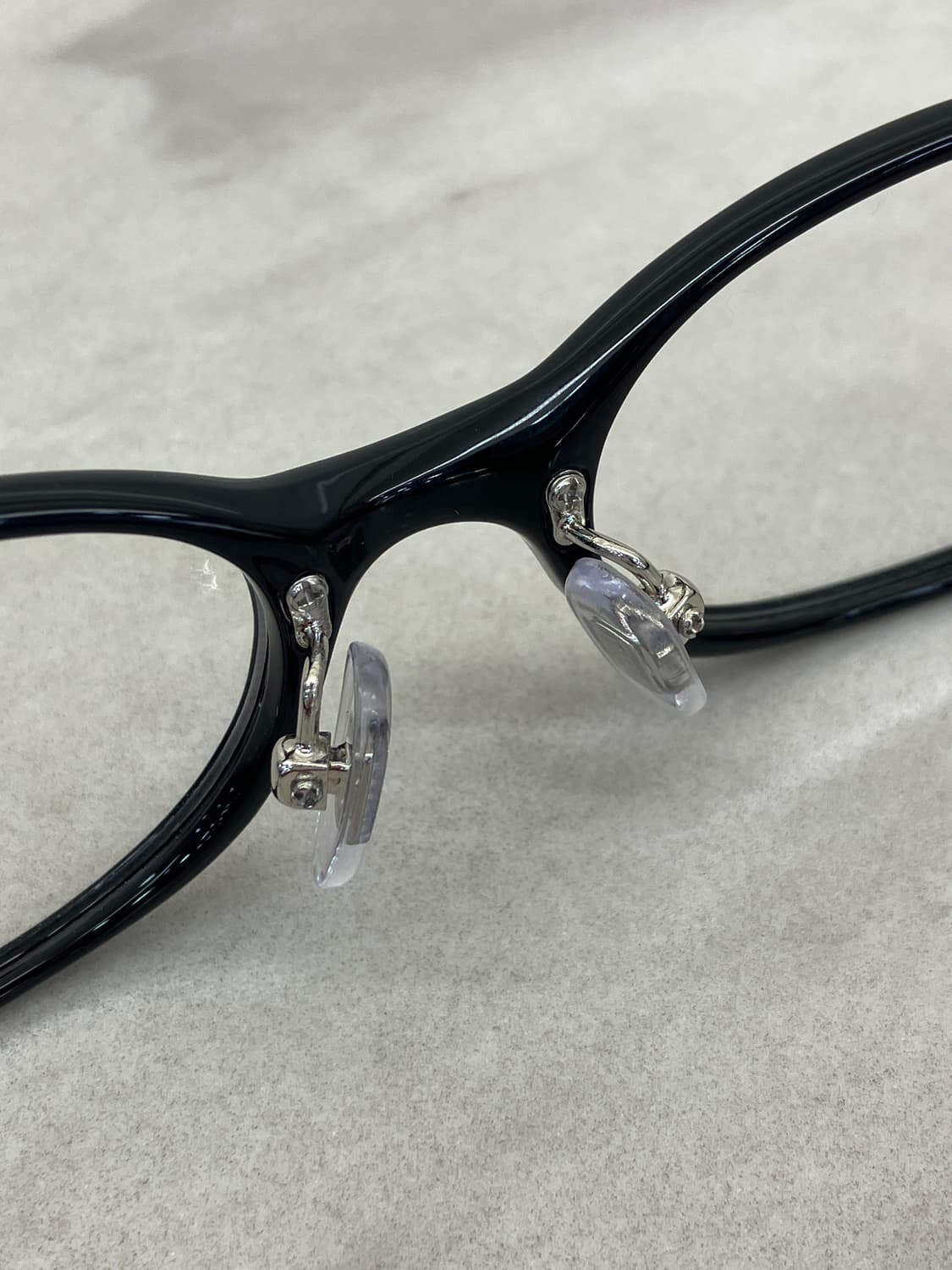 B69 AB2TR 유광 블랙 오벌 슬림 뿔테 안경564 상품이미지4