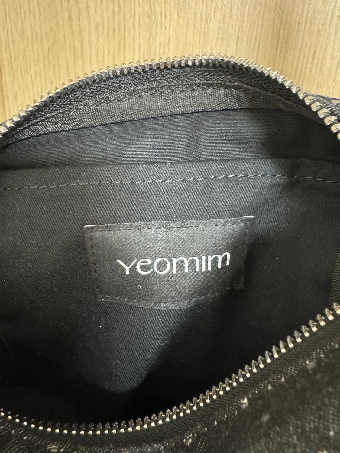 여밈 미니 더플백 스타 블랙 상품이미지4