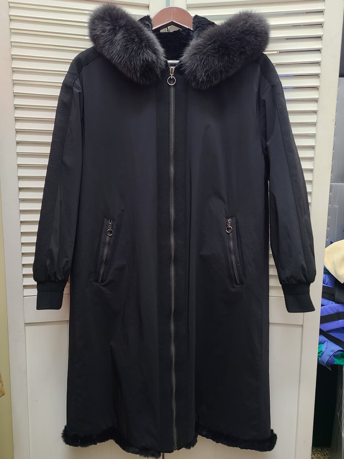 올리비아로렌 모피 롱 후드 패딩 상품이미지1