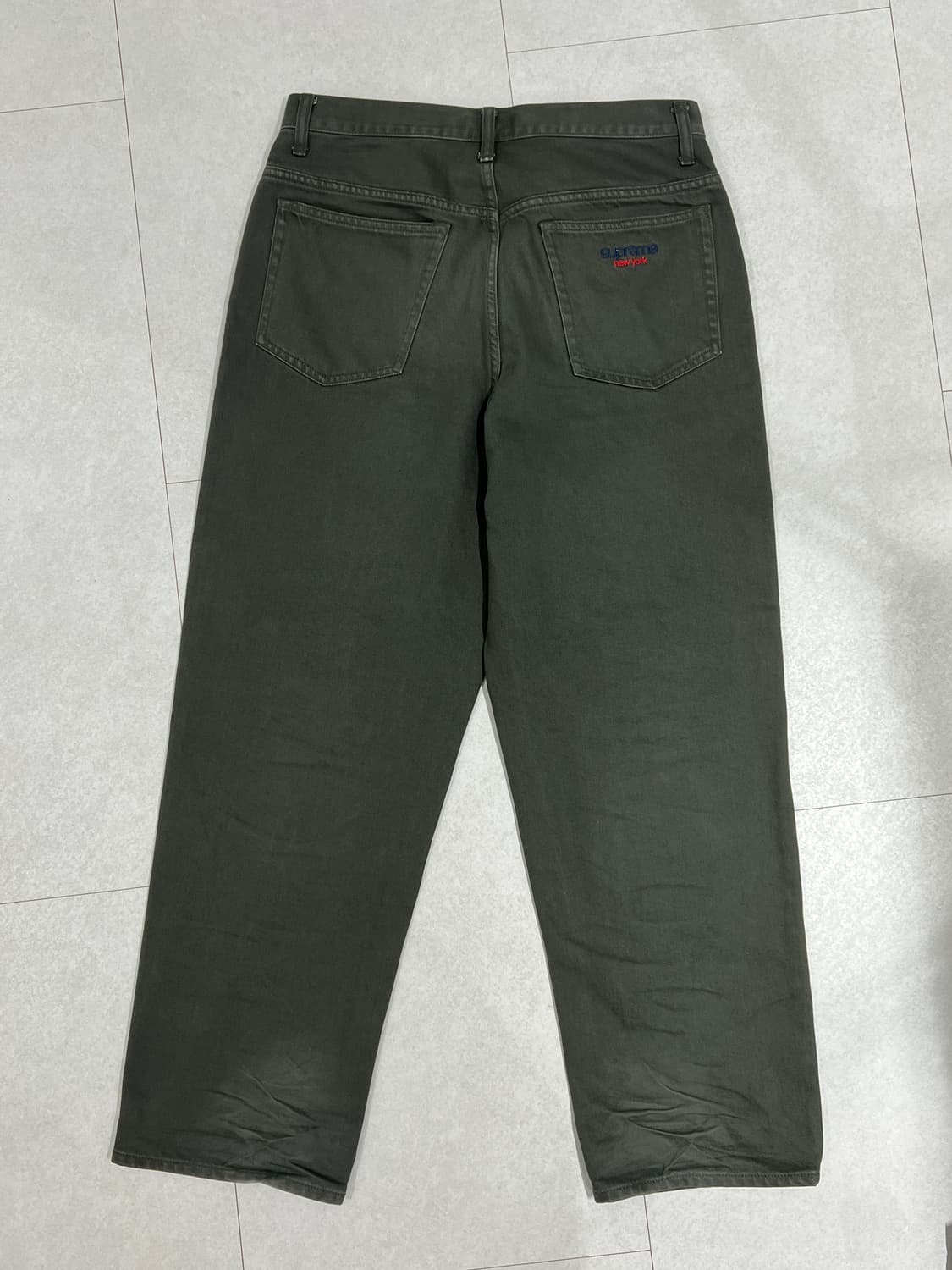 슈프림 배기진 올리브 24fw 상품이미지3