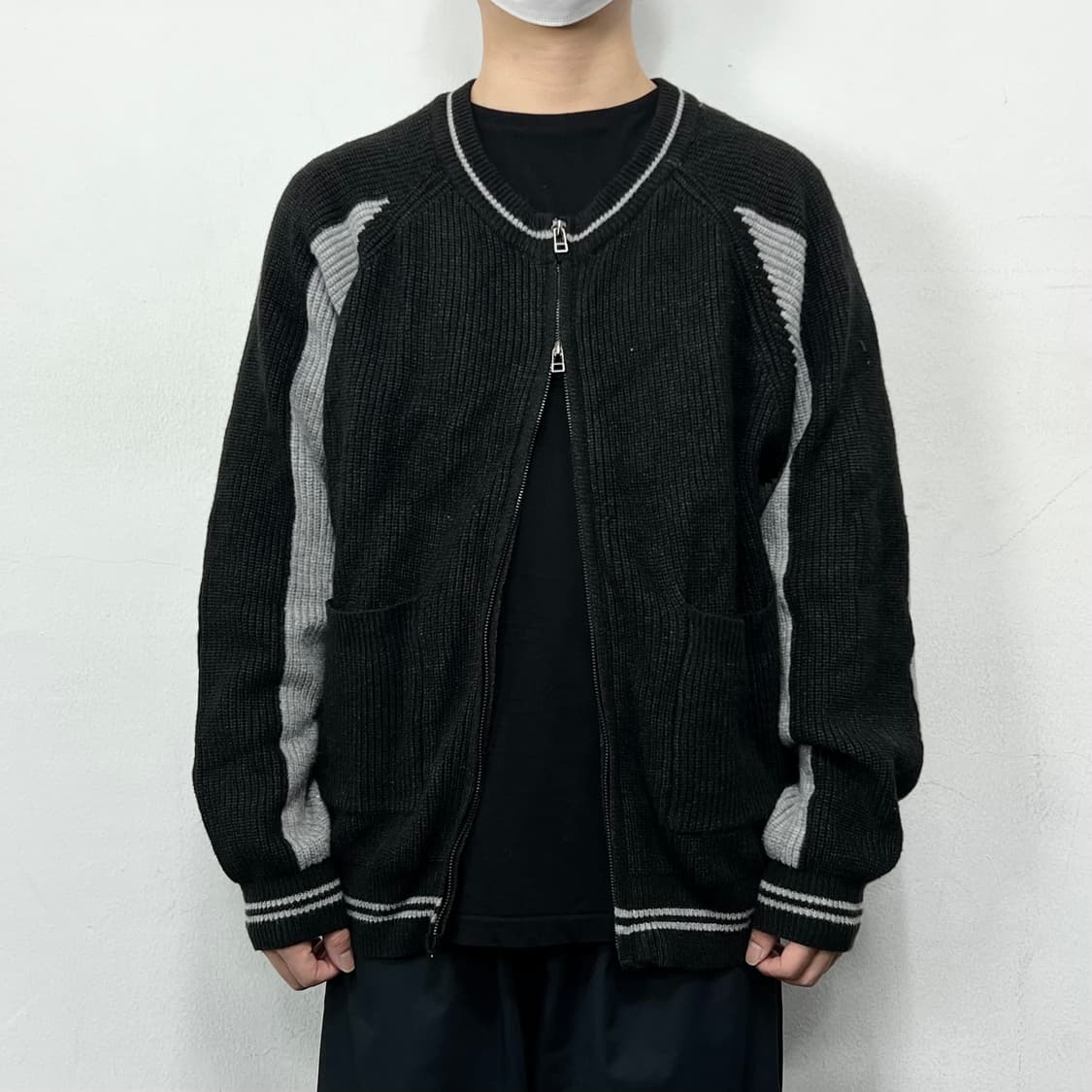 비바스튜디오 니트 집업 가디건 블랙 상품이미지3