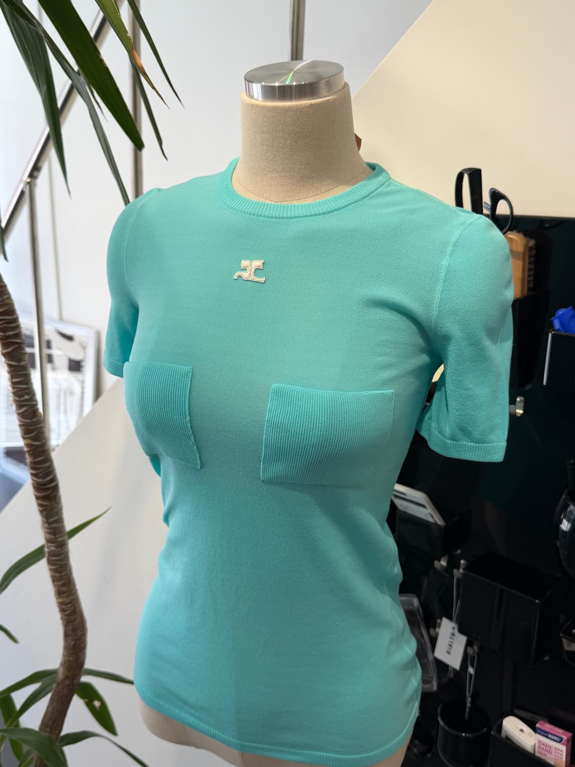 Courreges 꾸레쥬 시그니처 투포켓 니트 탑 상품이미지2