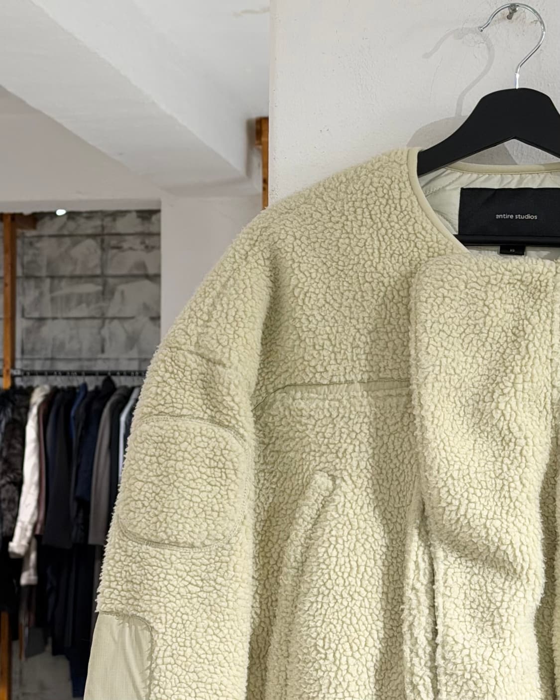 엔타이어 스튜디오 아이보리 듄 플러피 오버코트 상품이미지2