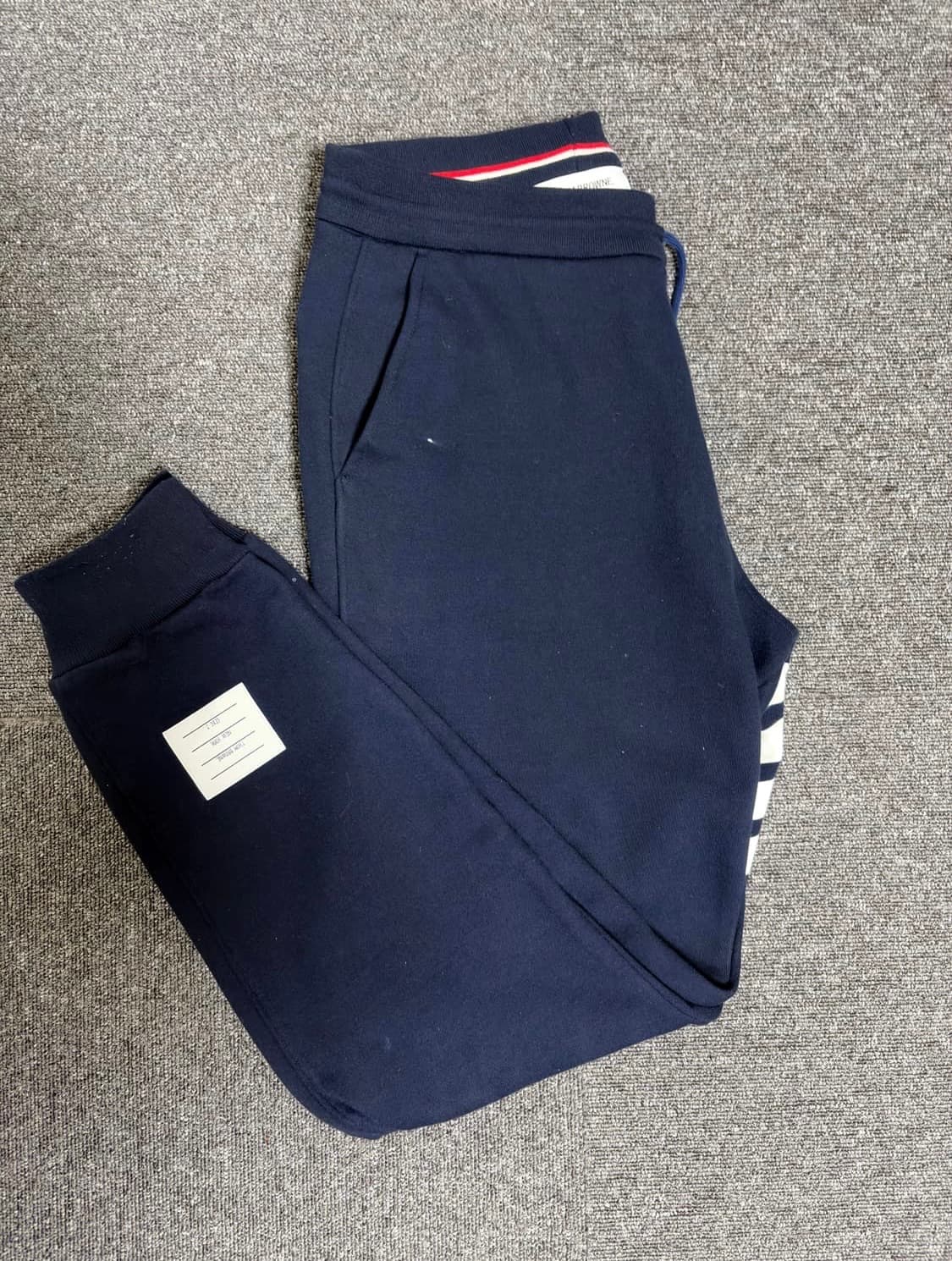 [상태최상] 톰브라운 사선 네이비 팬츠 상품이미지2
