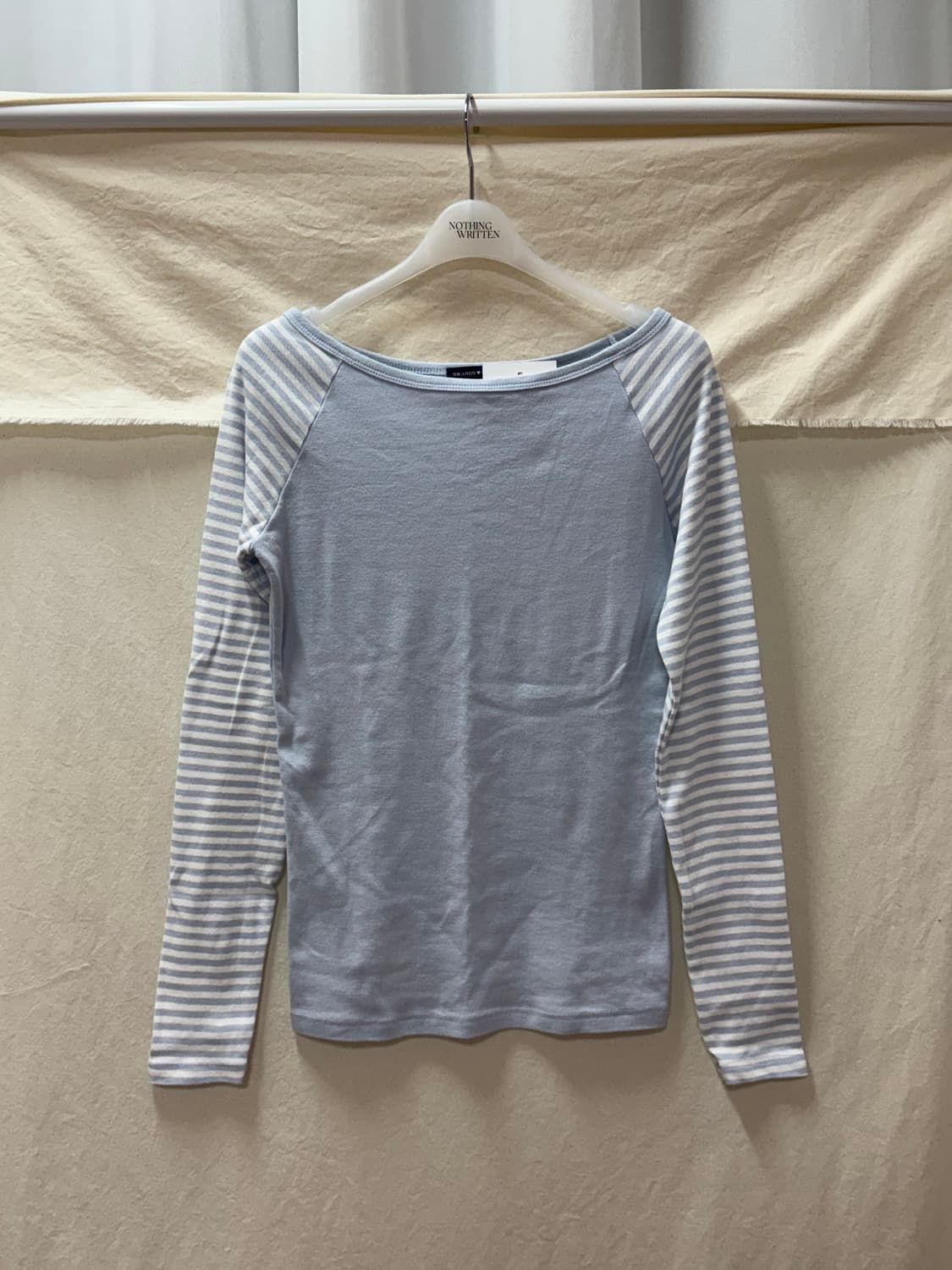 브랜디멜빌 오픈숄더 티셔츠 상품이미지1