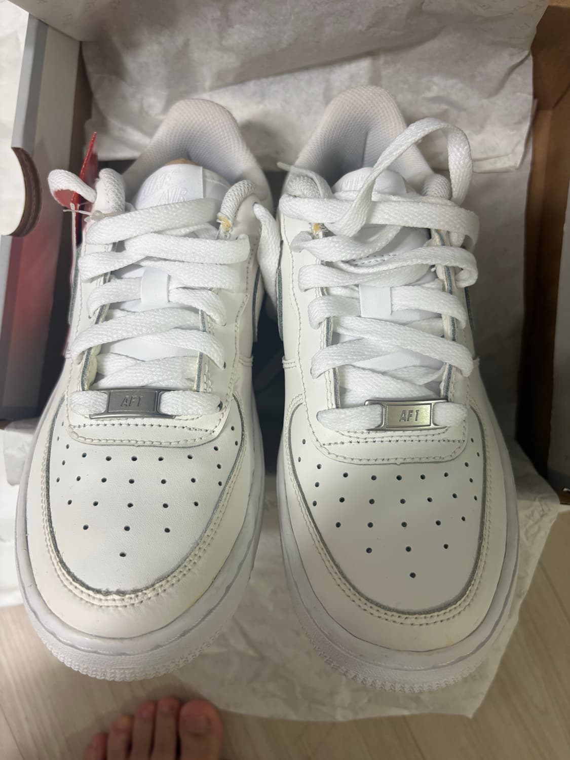 (새상품) 나이키 에어포스1 화이트 (여성GS) 235 상품이미지1