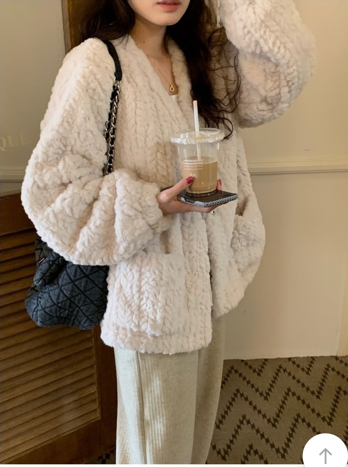 [새상품] 꽈배기 케이블 퍼자켓 상품이미지6