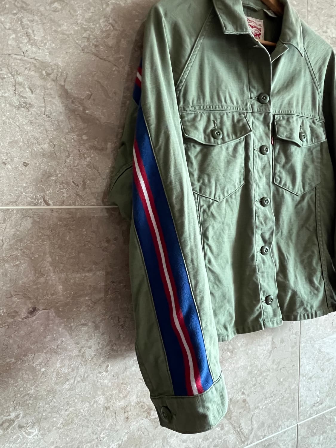 리바이스 올리브 여성 야상 자켓 상품이미지3