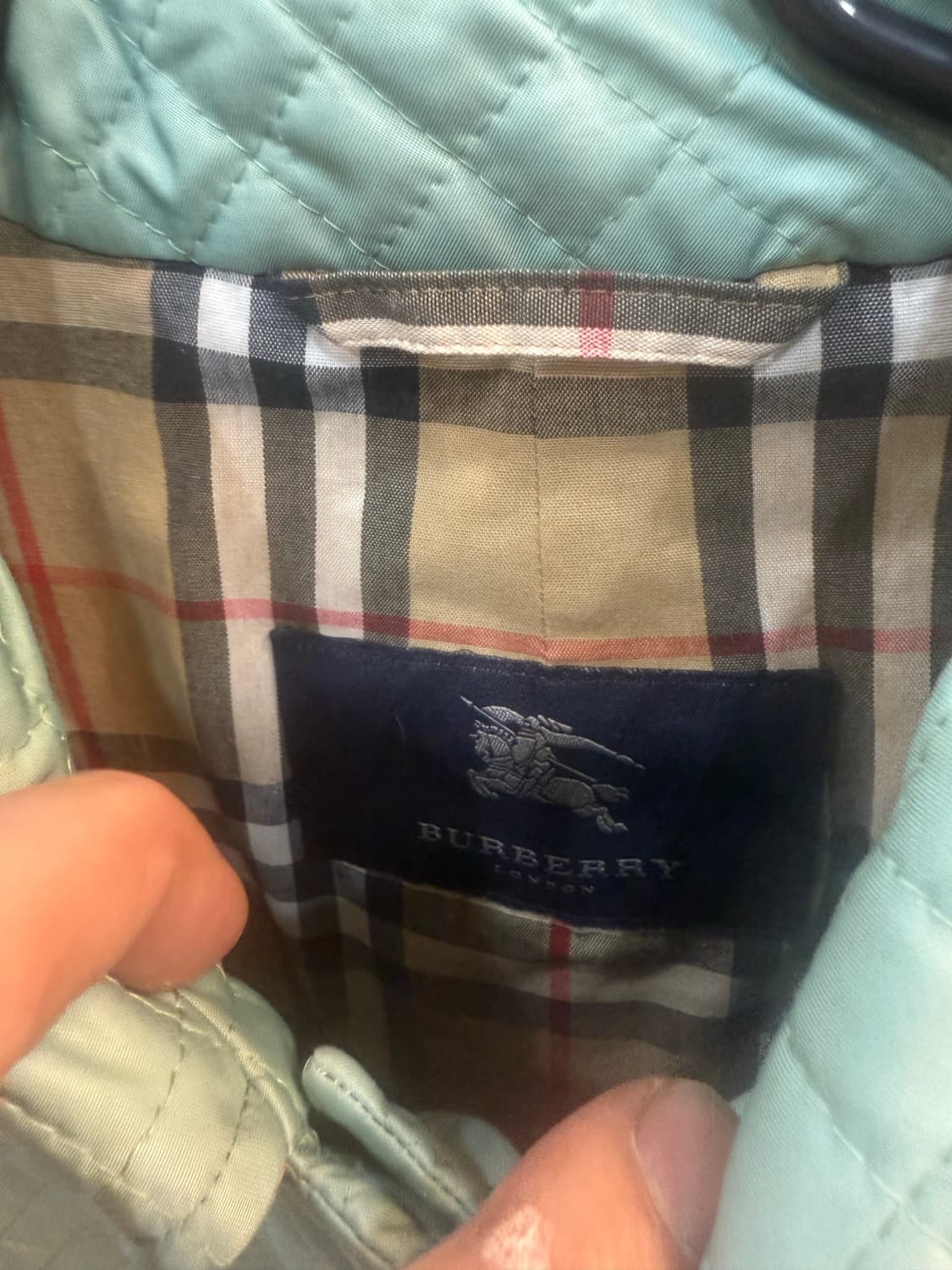 66-77 정품 버버리 누빔자켓 팝니다 상품이미지2