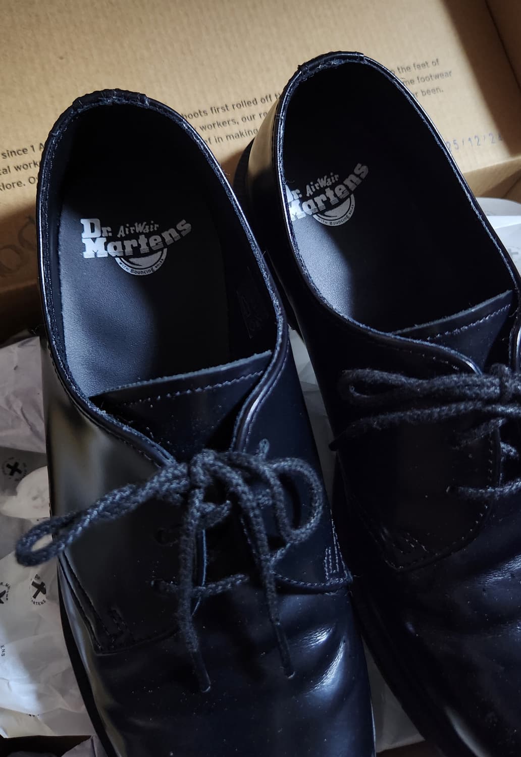 [닥터마틴] 메이페어 3홀 폴리쉬드 스무스(UK 7) 상품이미지2