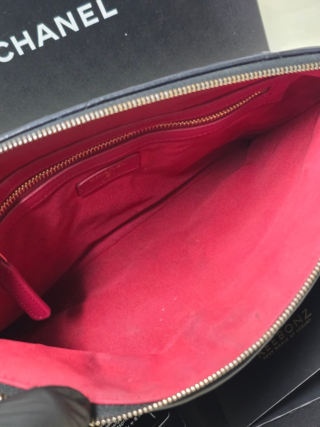 샤넬19뉴미듐클러치백 정품 상품이미지5