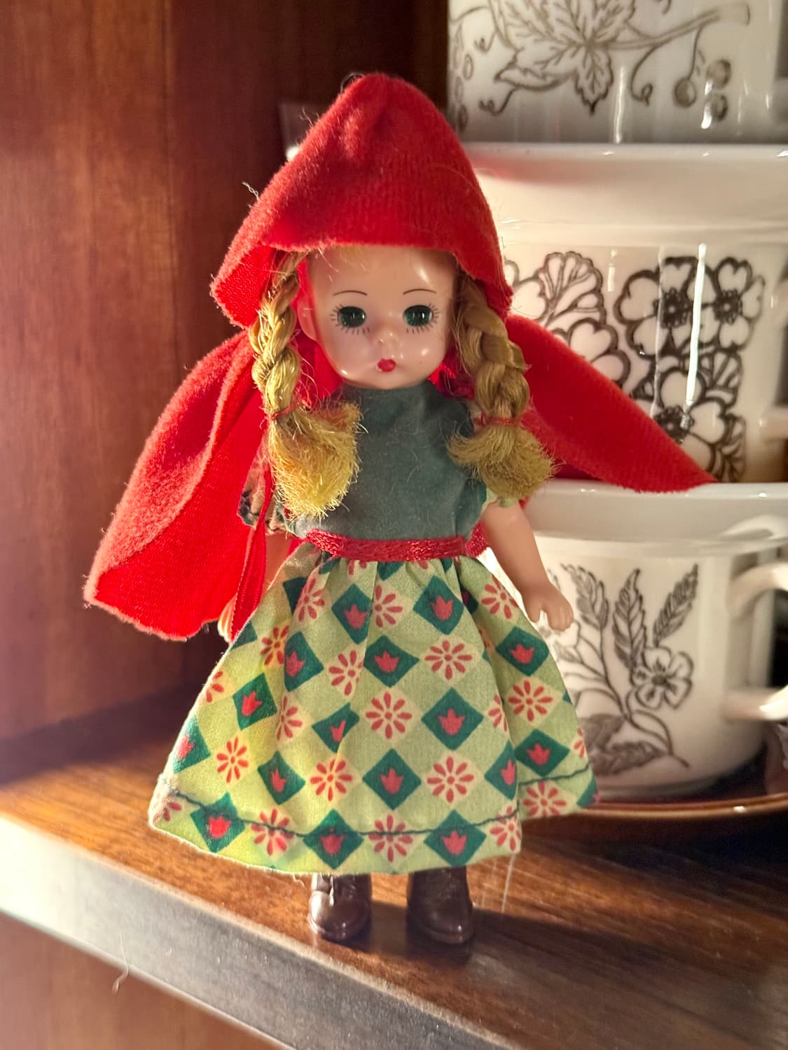 맥마담 빈티지 빨간 망토 인형 상품이미지2