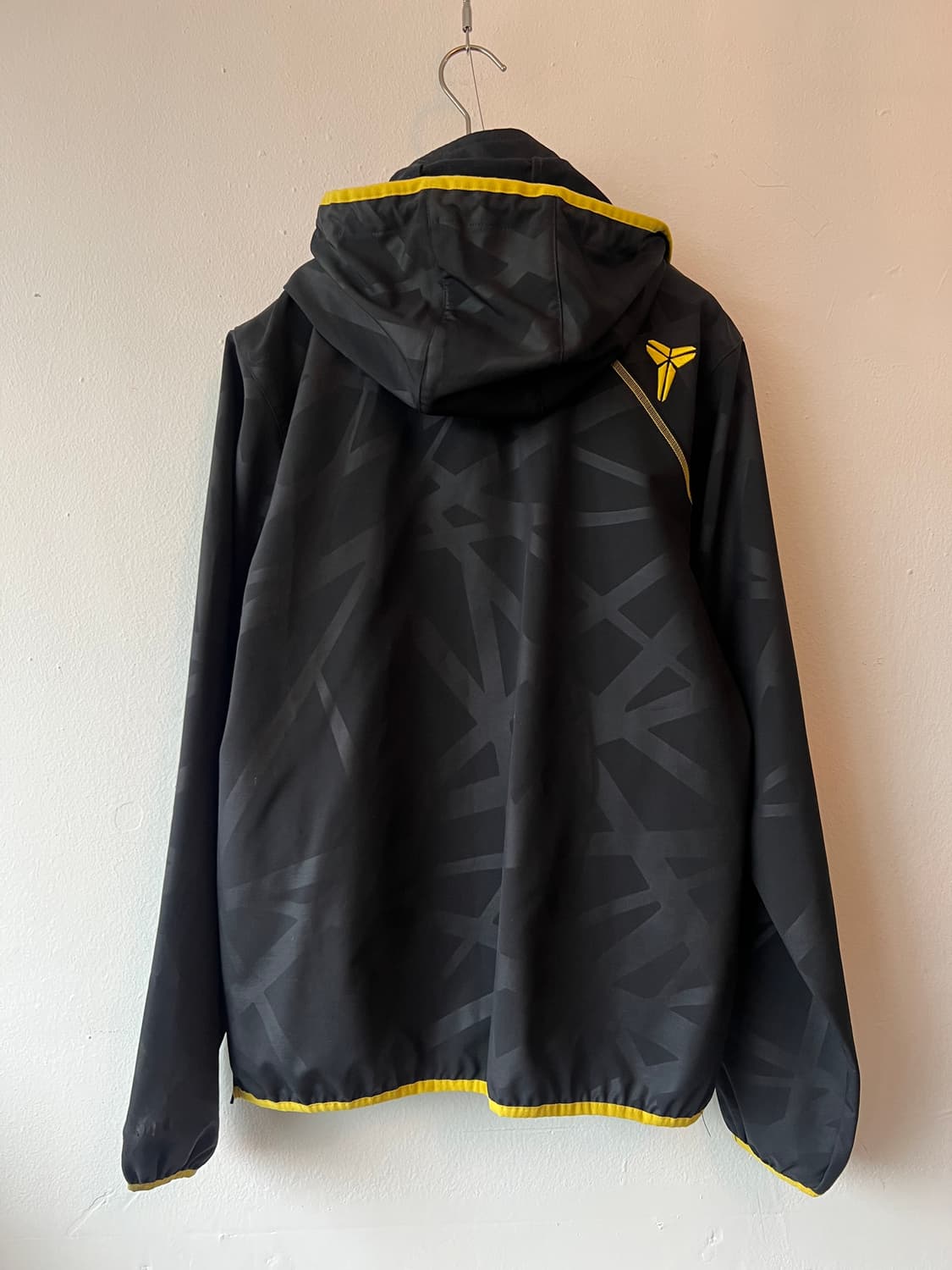 나이키 남성 블랙 아노락후드티 바람막이티셔츠 상품이미지3