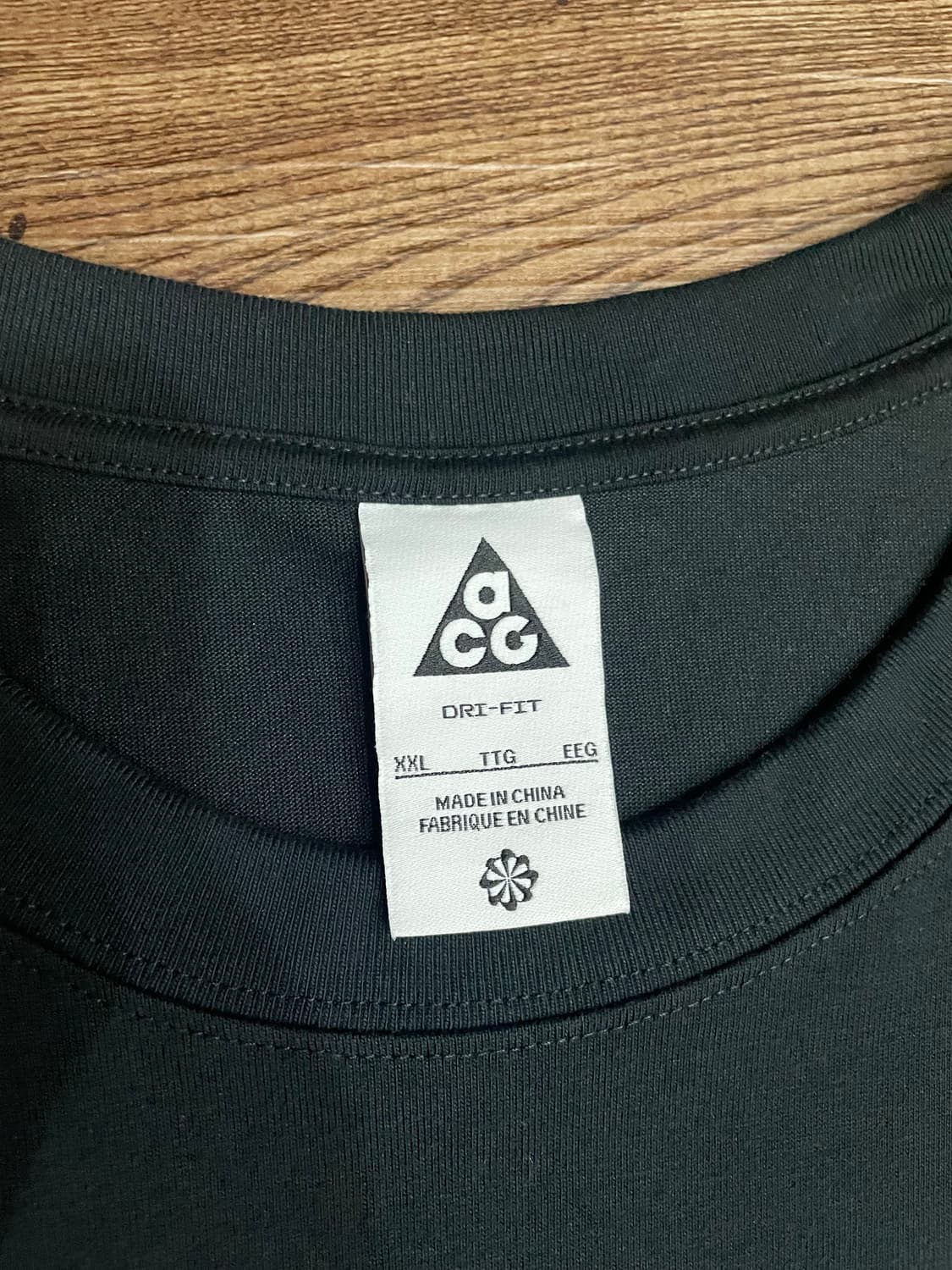 나이키 ACG 블랙 반팔 티셔츠 상품이미지5