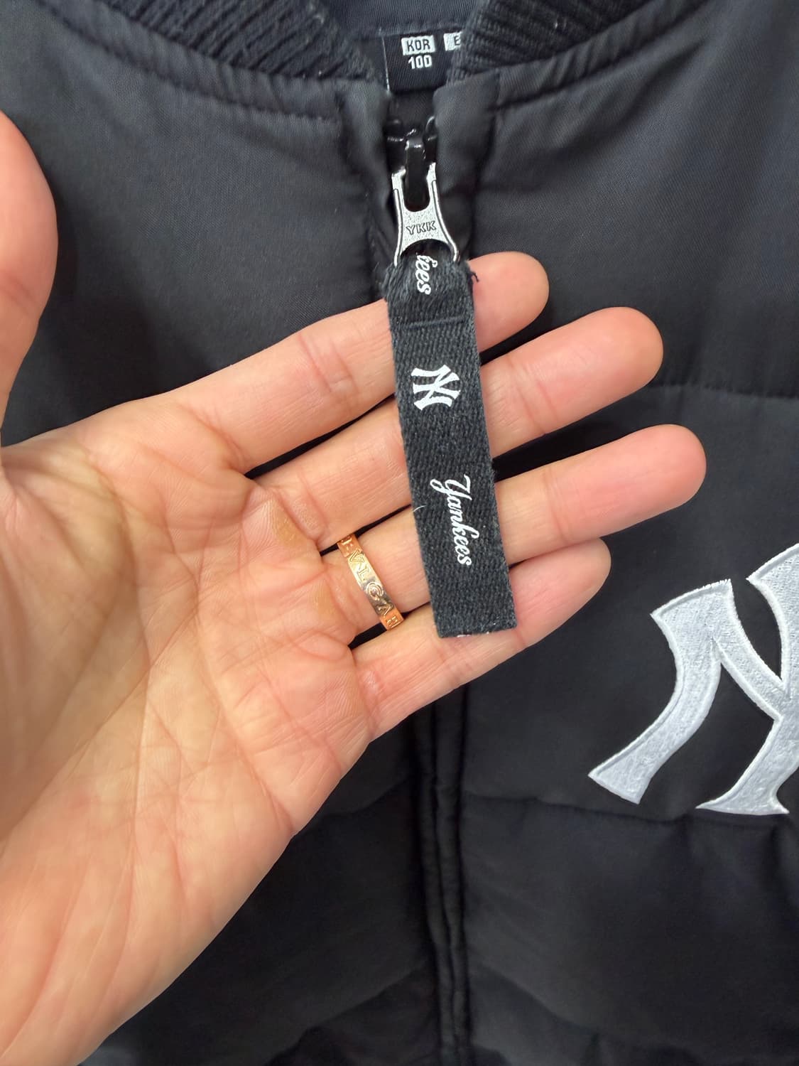 정품) 뉴에라 뉴욕 양키스 블랙 패딩 100 상품이미지4