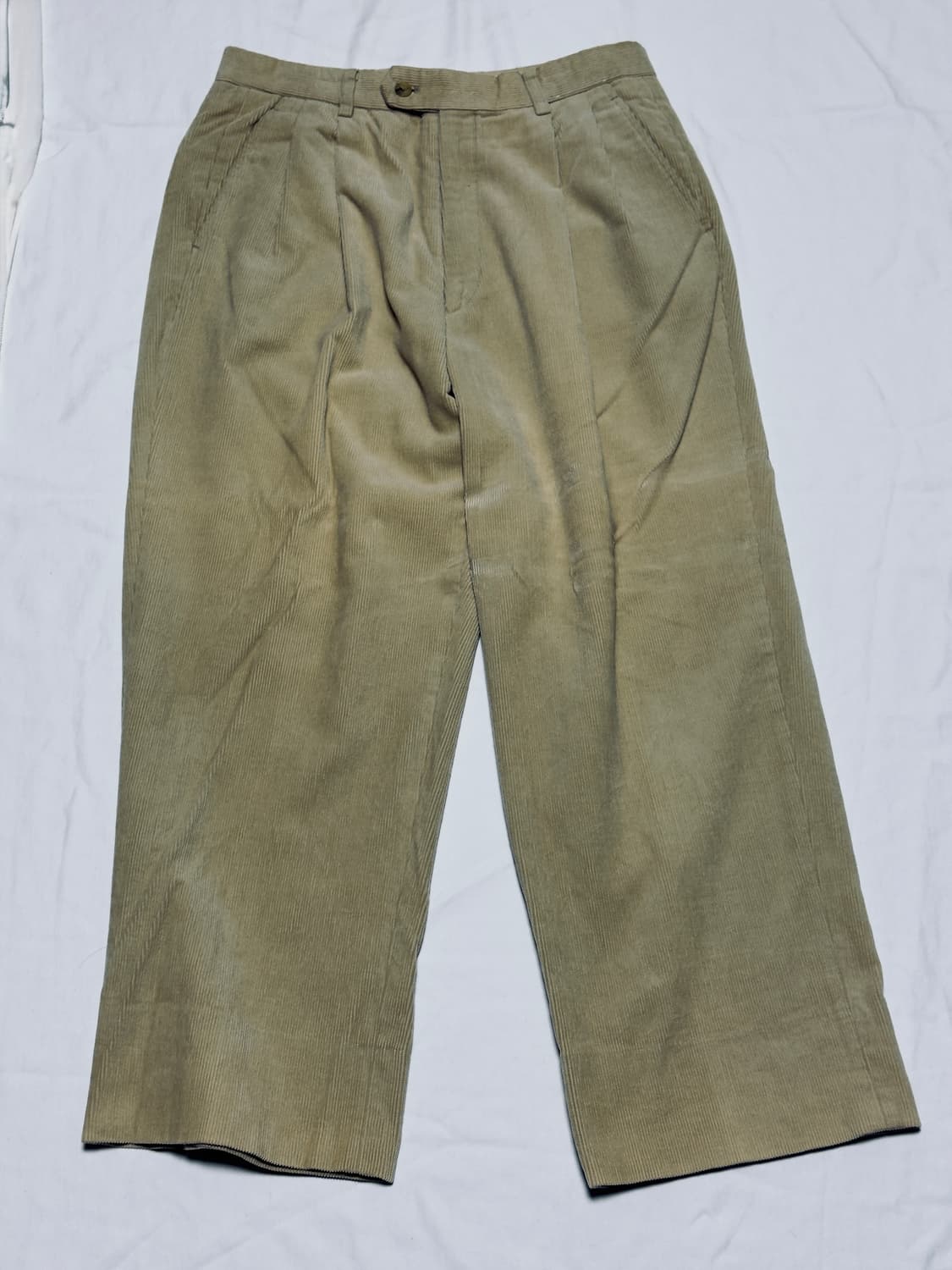 버버리(Burberry) 클래식 코듀로이 와이드 팬츠 상품이미지1