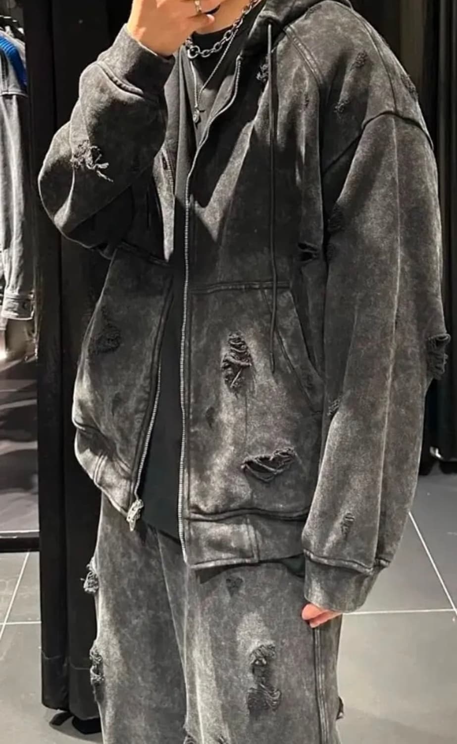 준지 /23fw 디스 브로큰 후드집업 /L 상품이미지1