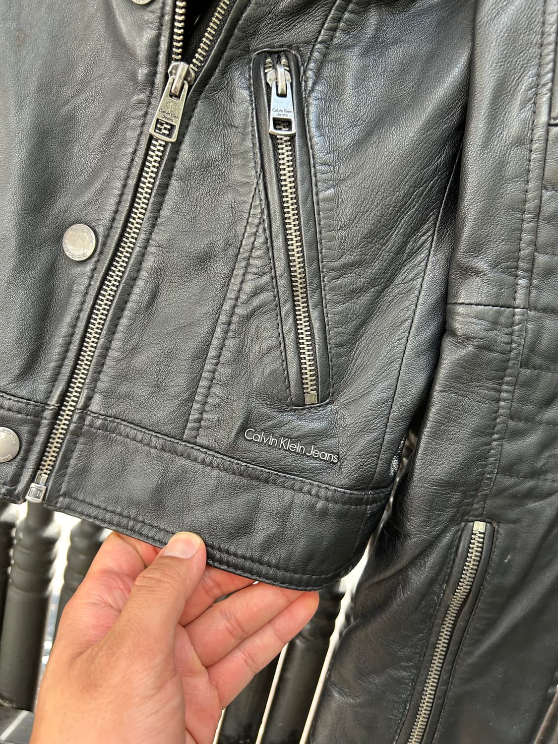 캘빈클라인   블랙컬러  램스킨  빈티지  라이더  자 상품이미지4