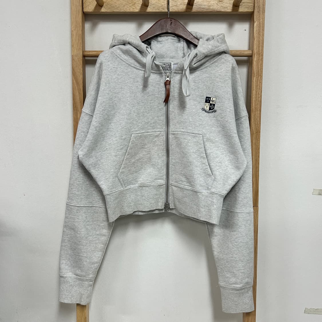 마리떼 프랑소와 저버 엠블럼 로고 크롭 후드집업 헤더그레이 상품이미지3