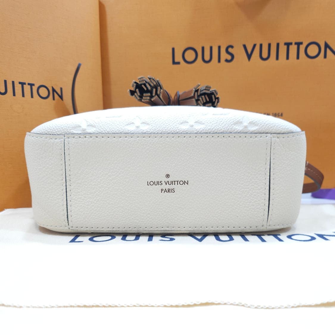 [정품] LV루이비통 앙프렝뜨 생통주 크림 M44597 상품이미지3