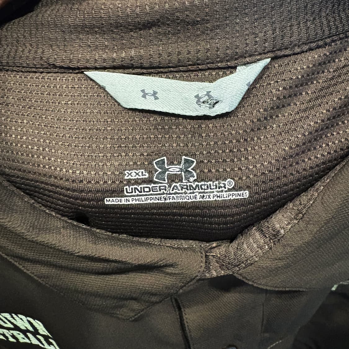 언더아머 체스트포켓 아웃도어 셔츠 라이트웨이트 디테일 브라운 상품이미지8