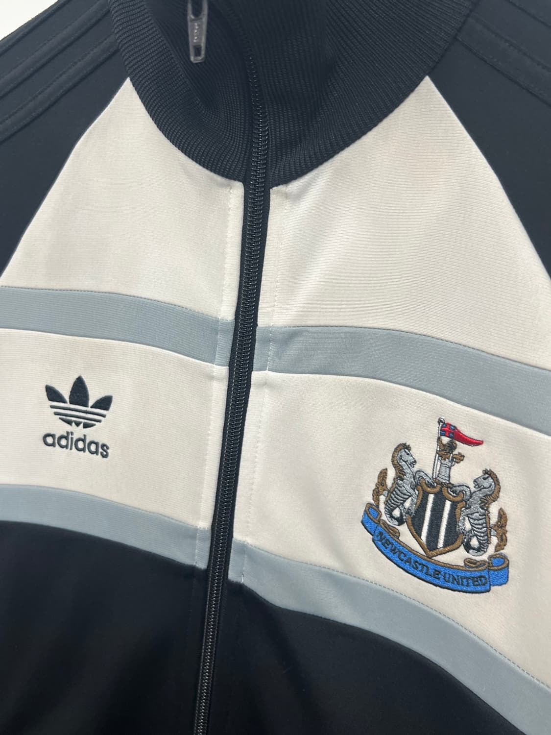 아디다스 08-09 뉴캐슬 올드스쿨 트랙 져지  상품이미지3