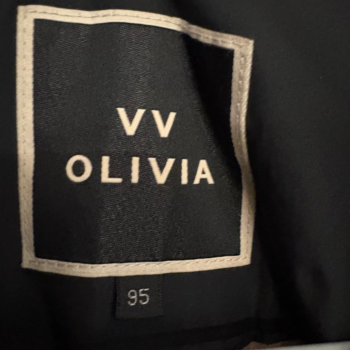 VV Olivia 롱패딩 블랙 95 상품이미지3