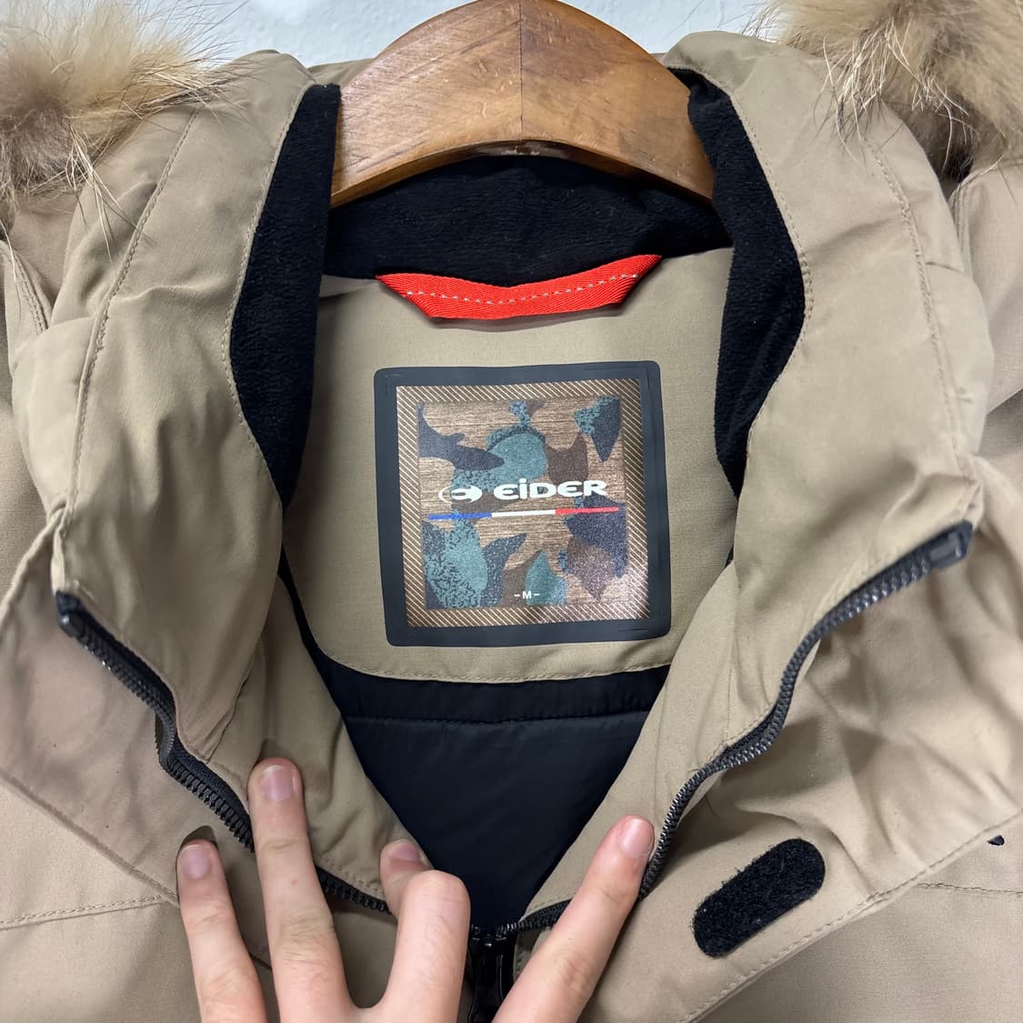 M 아이더 스투키 베이지 덕다운 라쿤퍼 덕다운 패딩 상품이미지6