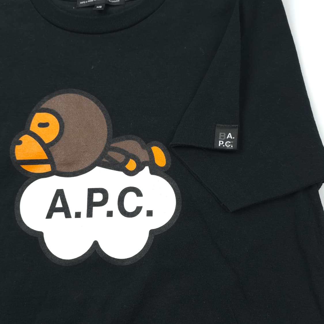 베이프x아페쎄 마일로 클라우드 코튼 티셔츠 블랙 (XS) 상품이미지3
