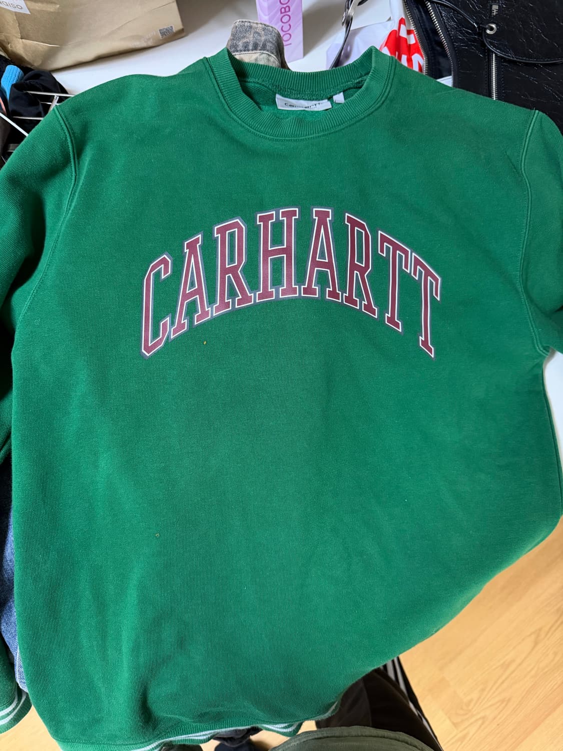 칼하트맨투맨 상품이미지1