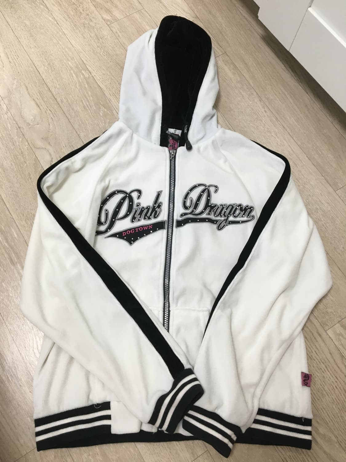 도그타운 y2k 벨벳 트레이닝 셋업 상품이미지3