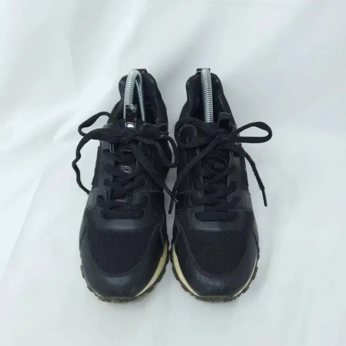 루이비통 스니커즈 블랙 230mm 정품 상품이미지1