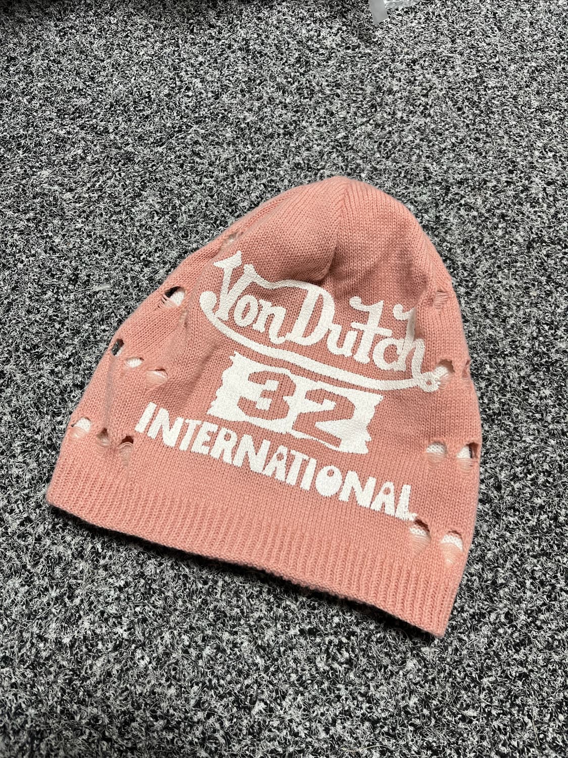 본더치 Von Dutch 데미지 니트 핑크 비니 양면 상품이미지1