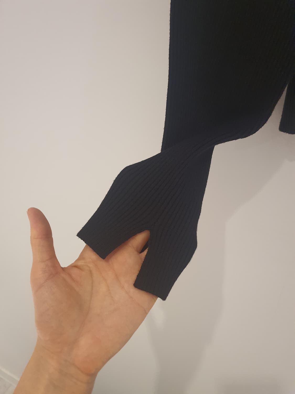 앤아더스토리즈 가디건 (블랙) 상품이미지6