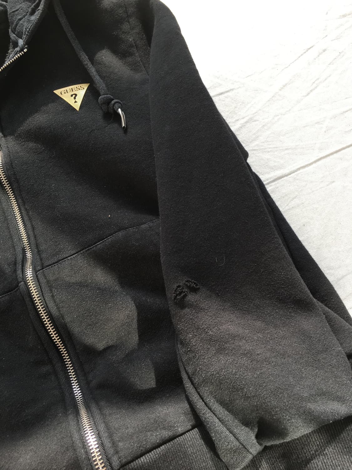 게스 가슴로고 후드집업 상품이미지8