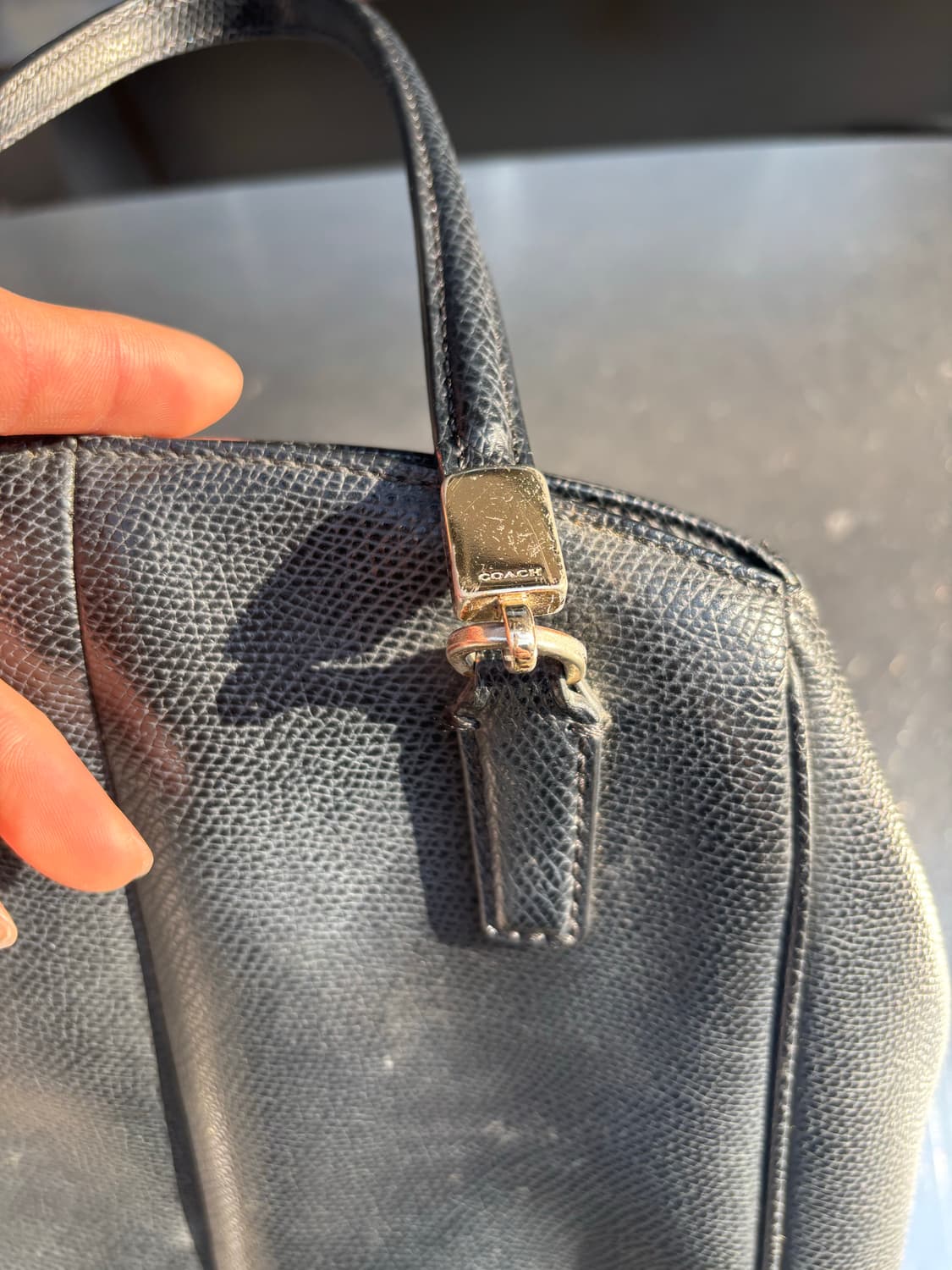 Coach 클래식 블랙 레더 토트백  상품이미지5