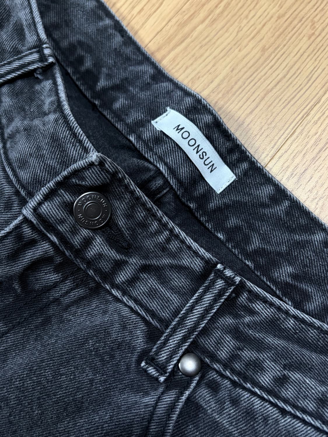 문선 Lunar Studded Denim Pants L 상품이미지3