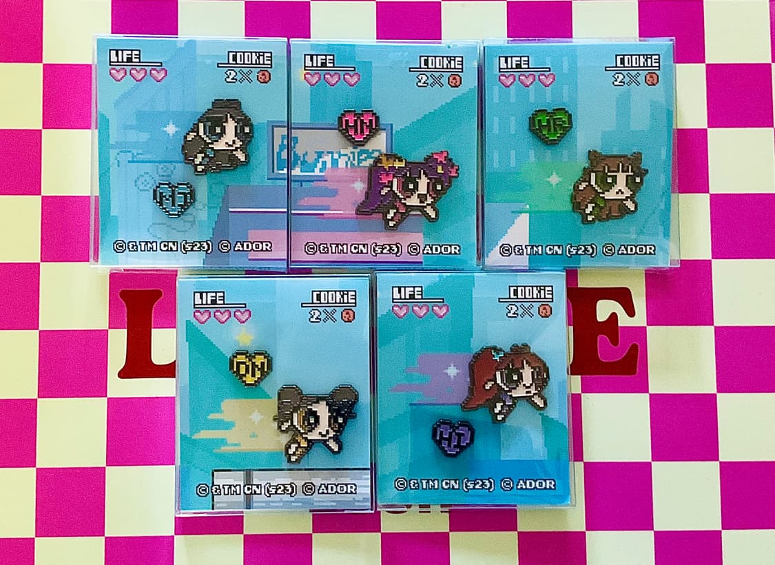 [일괄판매] 뉴진스 파워퍼프걸 콜라보 뱃지 상품이미지1