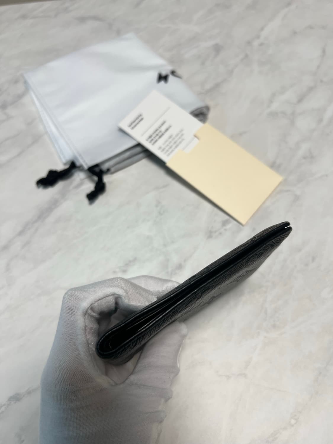 루이비통 모노그램 쉐도우 멀티플 월렛 반지갑 상품이미지5