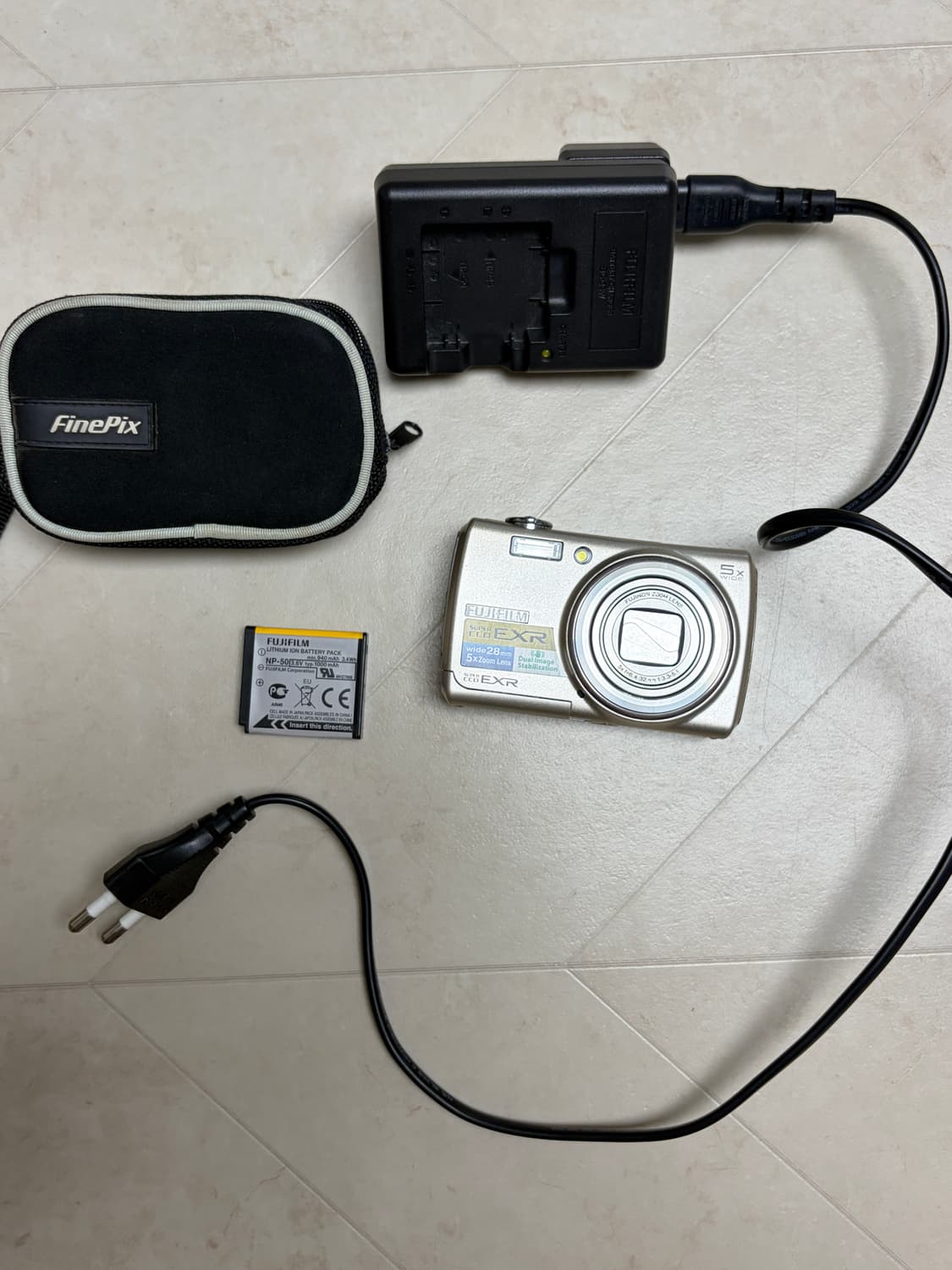 후지필름 파인픽스 F200EXR 디카 디지털 카메라 상품이미지1