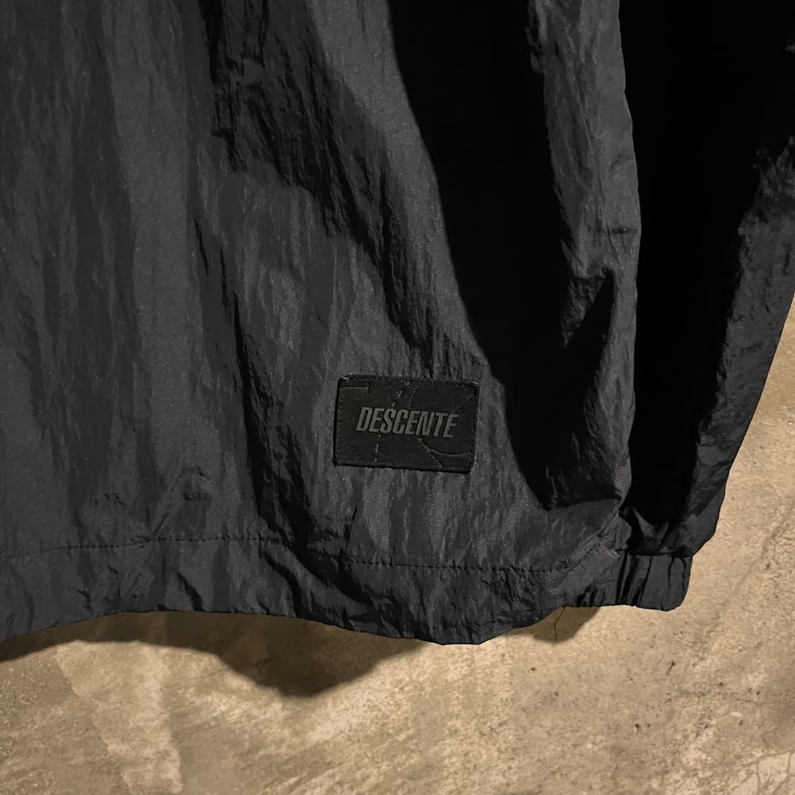 데상트 반집업 바람막이 상품이미지5