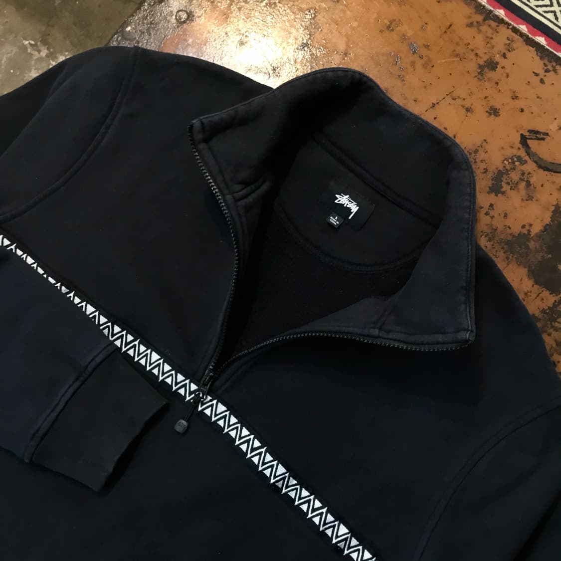 스투시 아즈텍 패턴 블랙 기모 반집업 풀오버 맨투맨 남성 110 사이즈 상품이미지3