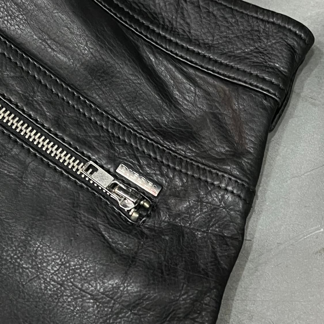  디젤 락시크 레더 팬츠 y15279 상품이미지6