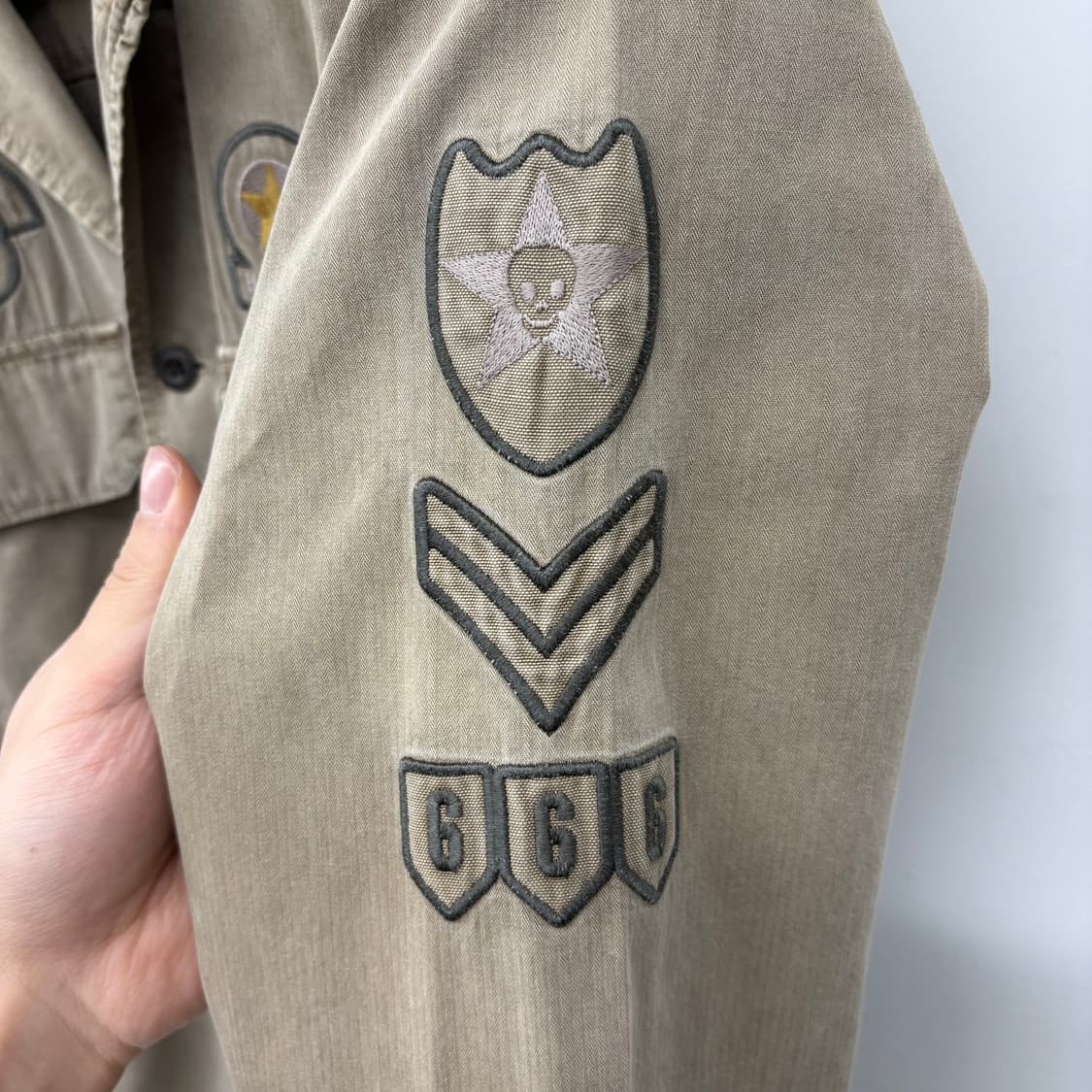 히스테릭 글래머 패치 셔츠 카키 남/S 상품이미지5