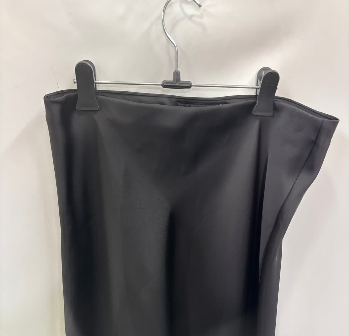 자라(ZARA)블랙 새틴 머메이드 롱 스커트 S 상품이미지2