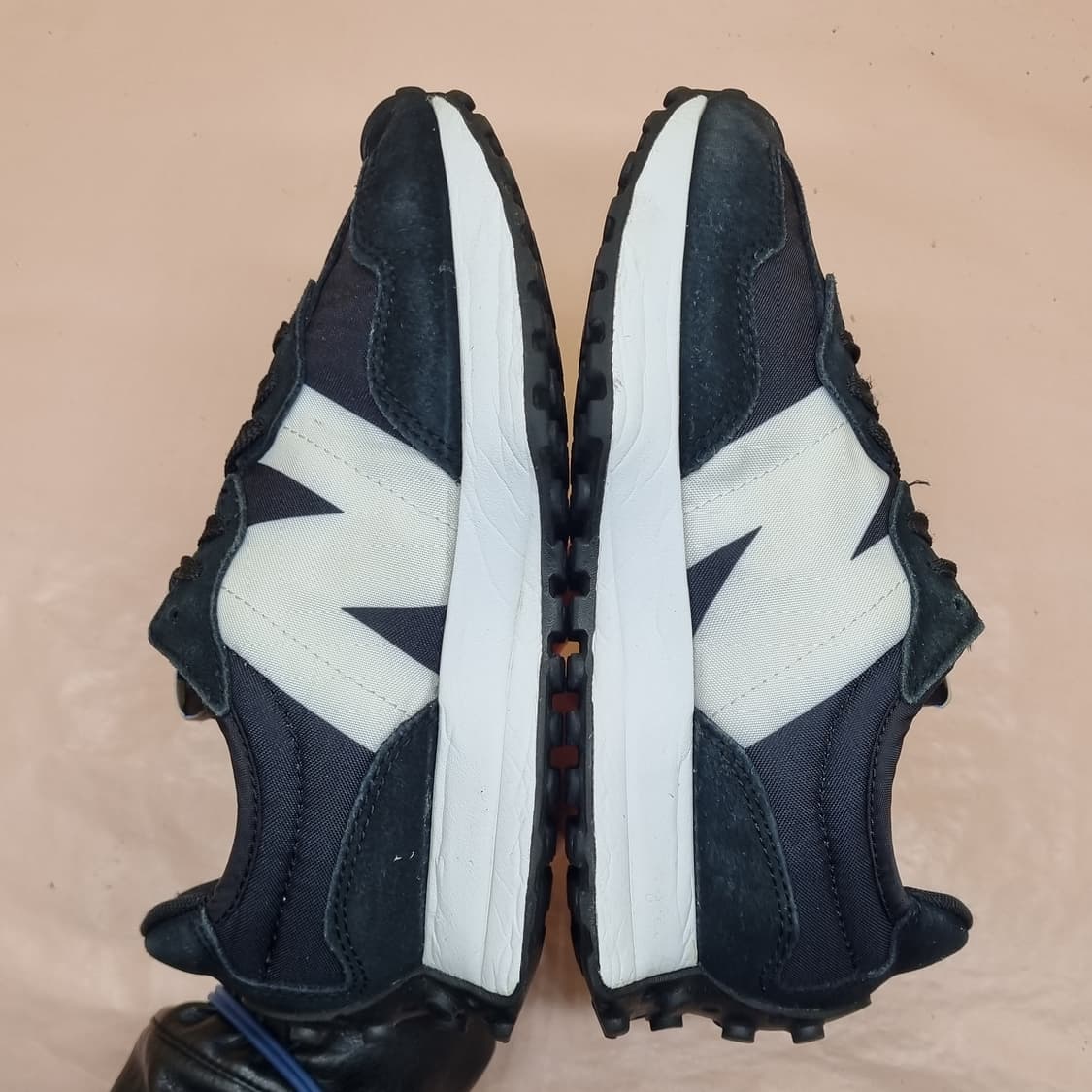 뉴발란스 327 블랙 운동화 225 상품이미지5