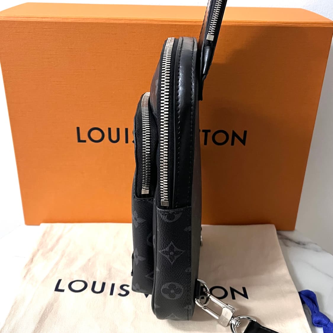 [S급/정품] 루이비통 에비뉴 슬링백PM 이클립스 크로스백 가방 상품이미지8