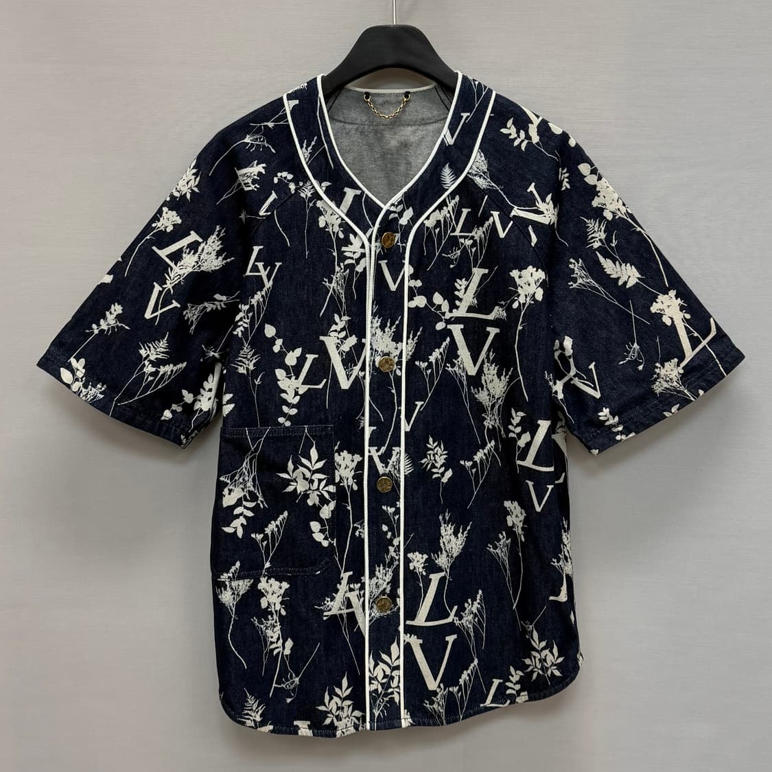 루이비통 LV 리프 데님 베이스볼 반팔셔츠 (105) 상품이미지1